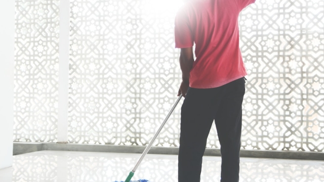 Time Saving Cleaning Techniques for Busy Households