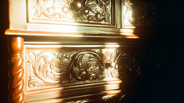 Essential Poolside Safety Features for Residential Properties